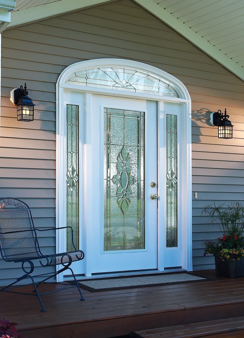 FULL LITE DOOR, FULL SIDELITES and ELLIPSE TRANSOM IN SMOOTH WHITE FINISH WITH HEIRLOOMS GLASS. GEORGIAN KNOB AND DEADBOLT IN BRASS. FULL LITE DOOR, FULL SIDELITES and ELLIPSE TRANSOM IN SMOOTH WHITE FINISH WITH HEIRLOOMS GLASS. GEORGIAN KNOB AND DEADBOLT IN BRASS.